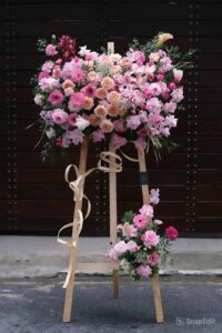 kệ hoa khai trương